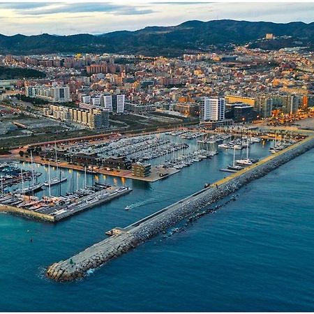 Ap4Us B1 - Apartment For Us - Sightseeing & Beach Near To Barcelona Бадалона Екстер'єр фото