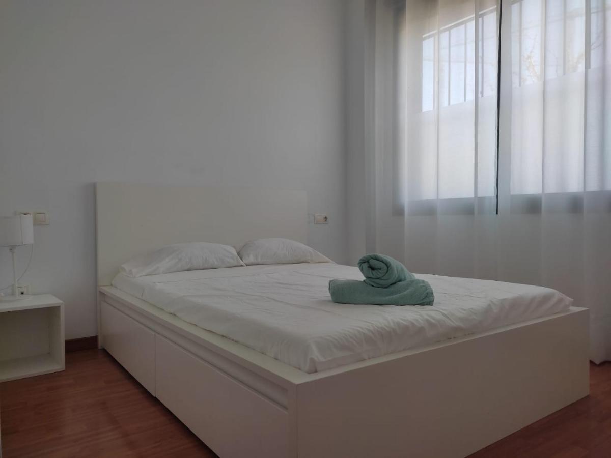 Ap4Us B1 - Apartment For Us - Sightseeing & Beach Near To Barcelona Бадалона Екстер'єр фото